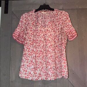 Max Studio Red and White Floral Blouse